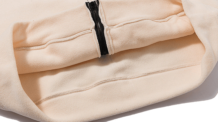 Polar Essentials beige minimalista 5