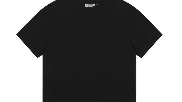 Polera Essentials Negra 3D 2