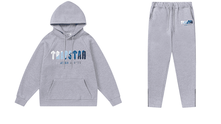 Conjunto Trapstar Gris Logo Blanco/Celeste/Azules 1