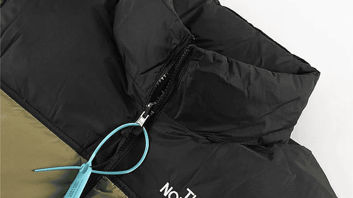 Chaqueta The north face nuptse verde musgo 4