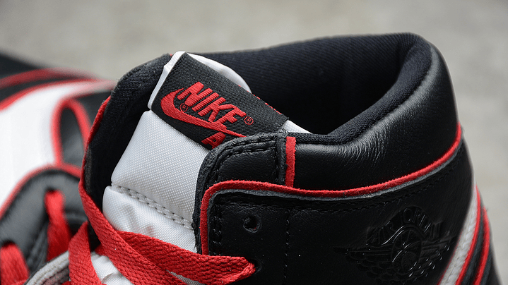 Jordan 1 High Bloodline 4