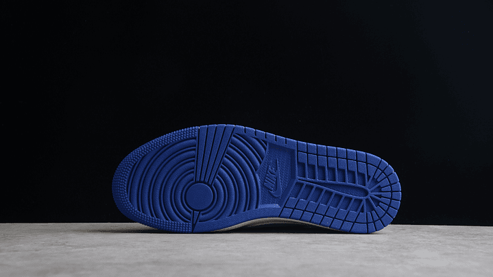 Jordan 1 low x Travis Scott 5