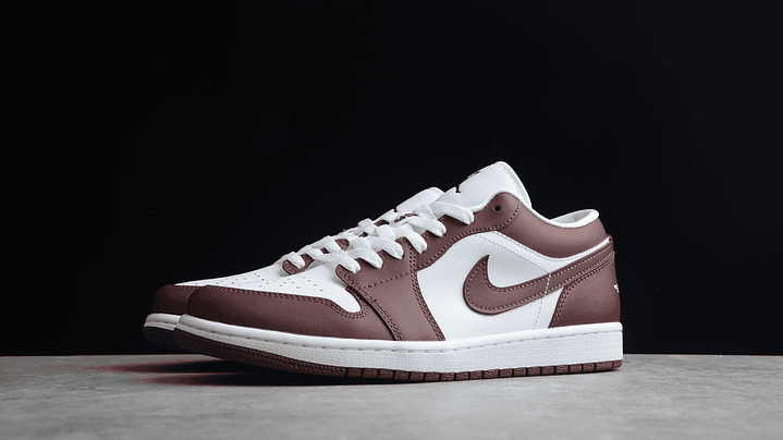 Jordan 1 Low Team red/white 2