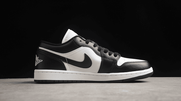 Jordan 1 Low Panda 3