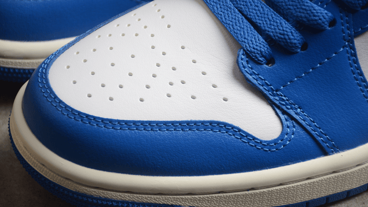 Jordan 1 Low  Sport Blue 4