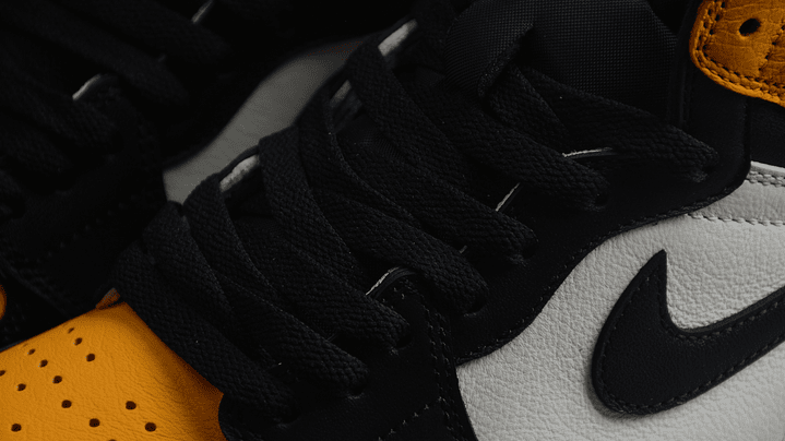 Jordan 1 mid Yellow Toe 4