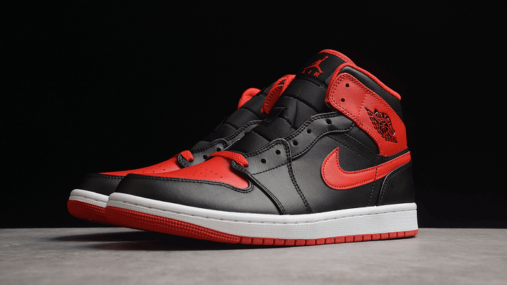 Jordan 1 mid alternate bred 2