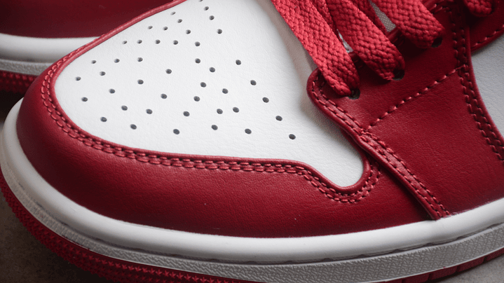 Jordan 1 low cardinal red 5