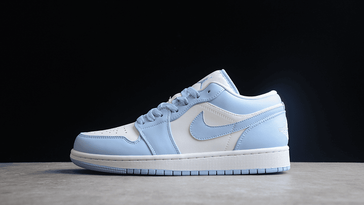 Jordan 1 low ice blue 1