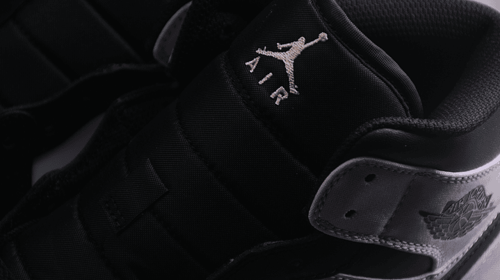 Jordan 1 mid zen master 6