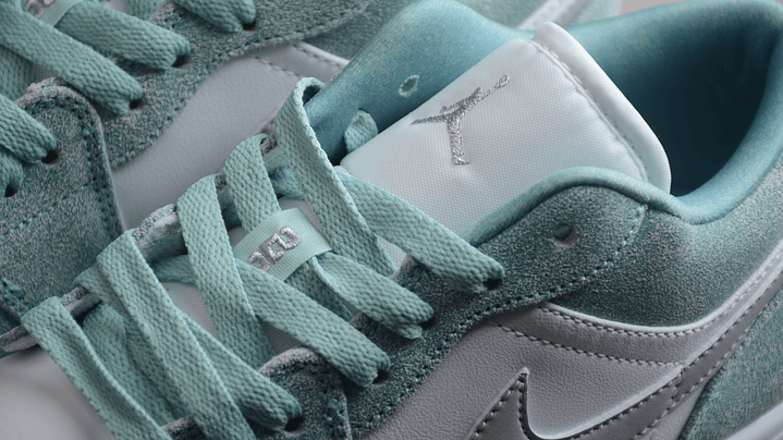 jordan 1 low new emerald 6