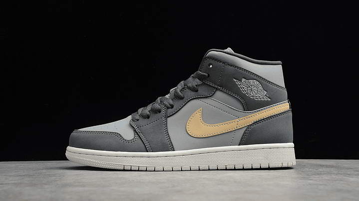 Jordan 1 mid grey onyx 1