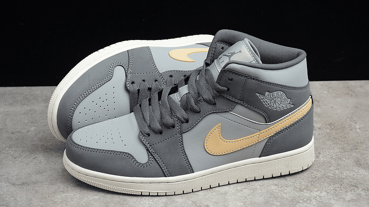Jordan 1 mid grey onyx 6