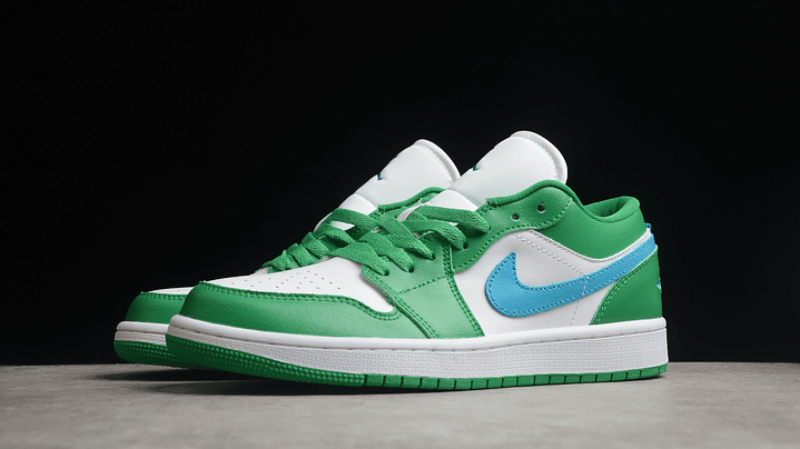 Jordan 1  low lucky green aquatone 2