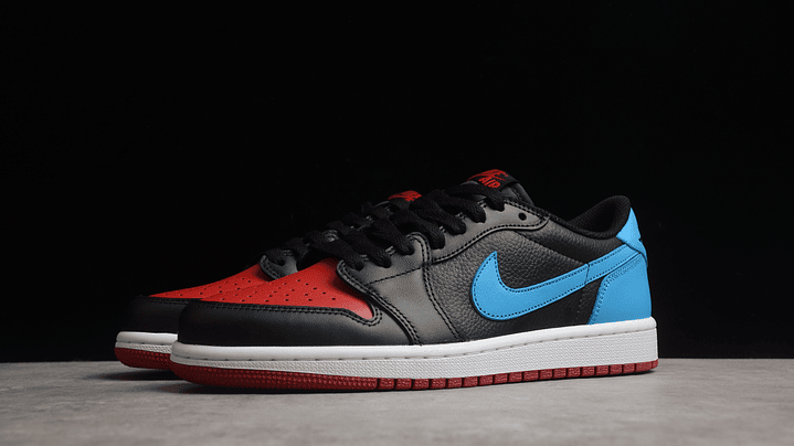 Jordan 1 low unc to chicago 2