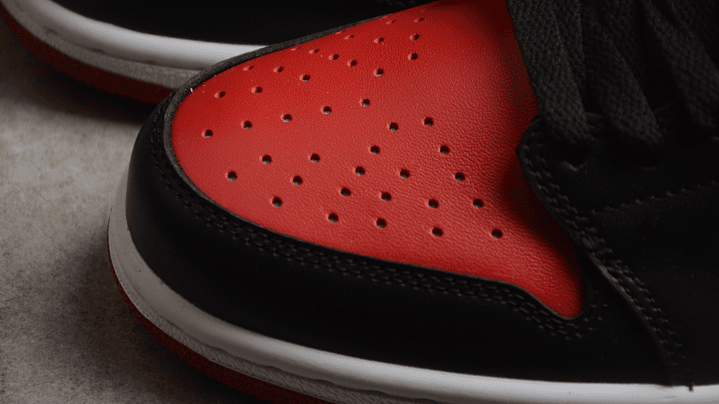 Jordan 1 low unc to chicago 5