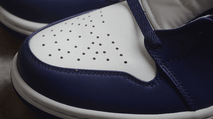 Jordan 1 mid blueberry 5