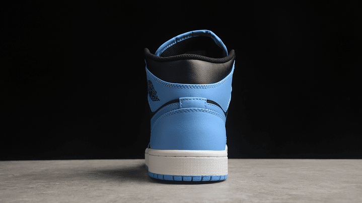 Jordan 1 mid university blue black 3
