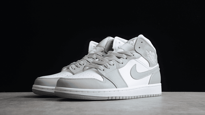 Jordan 1 mid linen 2