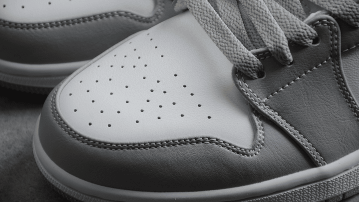 Jordan 1 mid linen 5