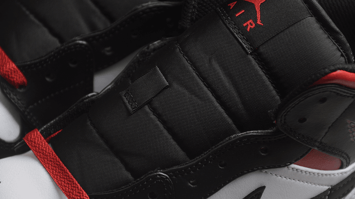 Jordan 1 Mid Gym Red/Black Toe 6