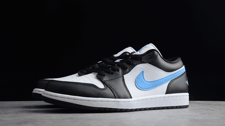 Jordan 1 low university blue white 2