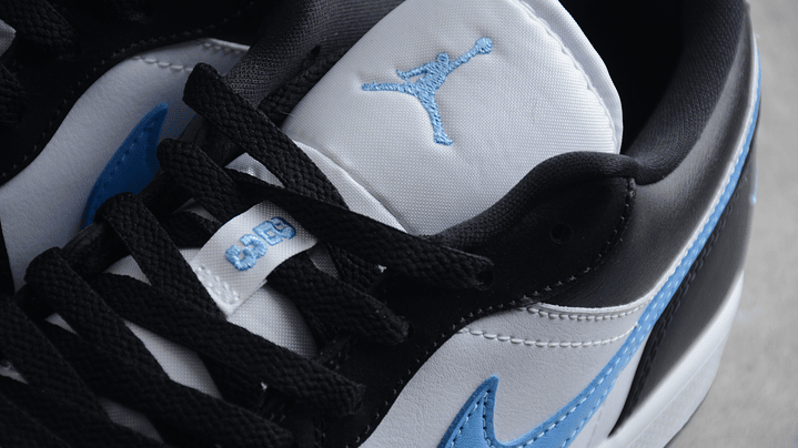 Jordan 1 low university blue white 6