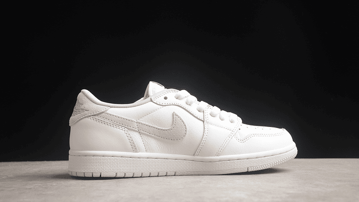 Jordan 1 low neutral grey 2