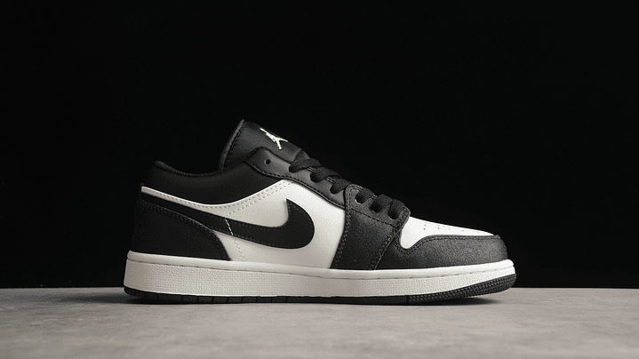 Jordan 1 low panda verde neon 2