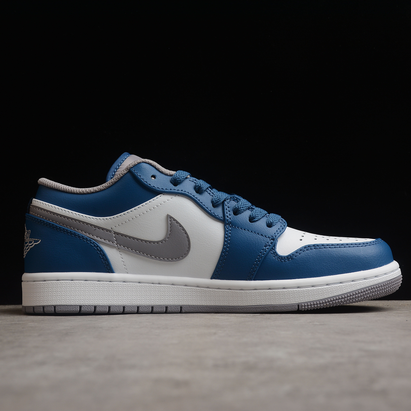 Jordan 1 low true blue cement 2