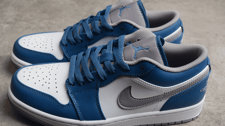 Jordan 1 low true blue cement 4