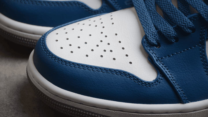 Jordan 1 low true blue cement 5