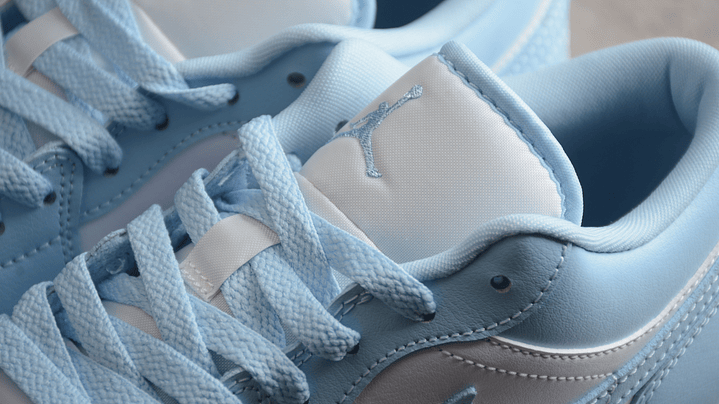 Jordan 1 low white ice blue 6
