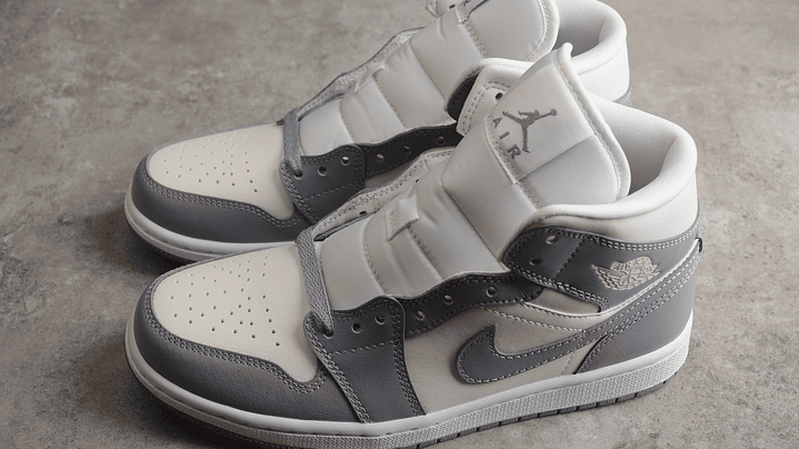 Jordan 1 mid stealth 3