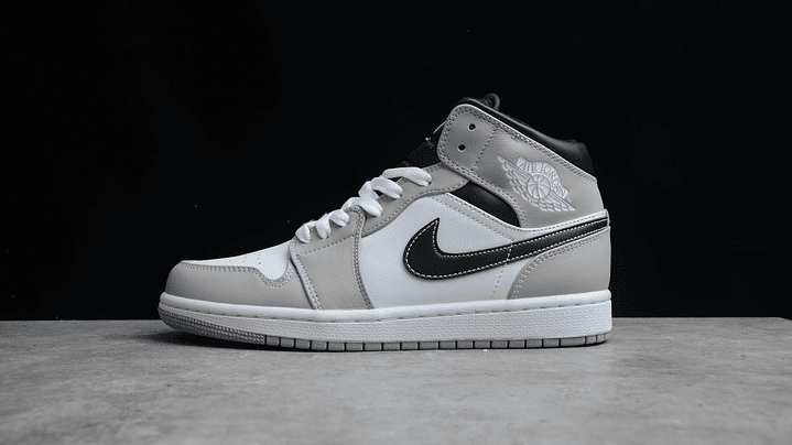 Jordan 1 mid light smoke grey 1