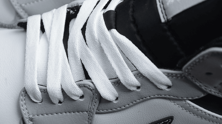 Jordan 1 mid light smoke grey 6