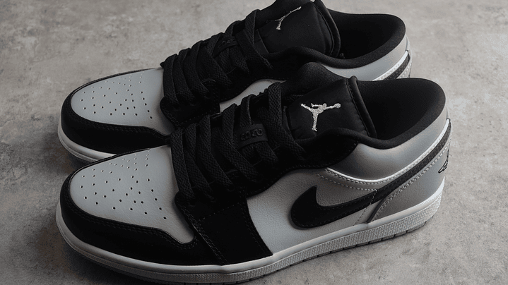 Jordan 1 low shadow toe 4