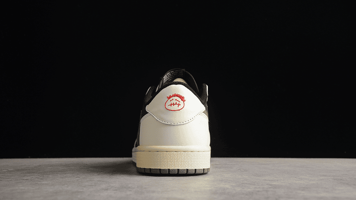 Jordan 1  low travis scott olive 3