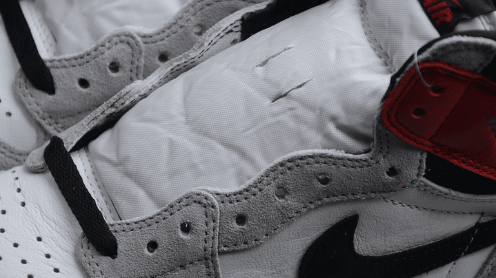 Jordan 1  high light smoke grey 6