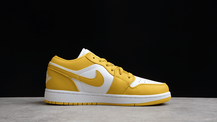 Jordan 1 low pollen 3