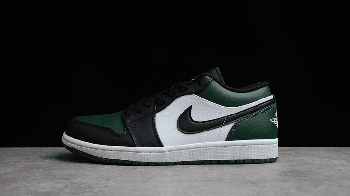 Jordan 1 low green toe 1