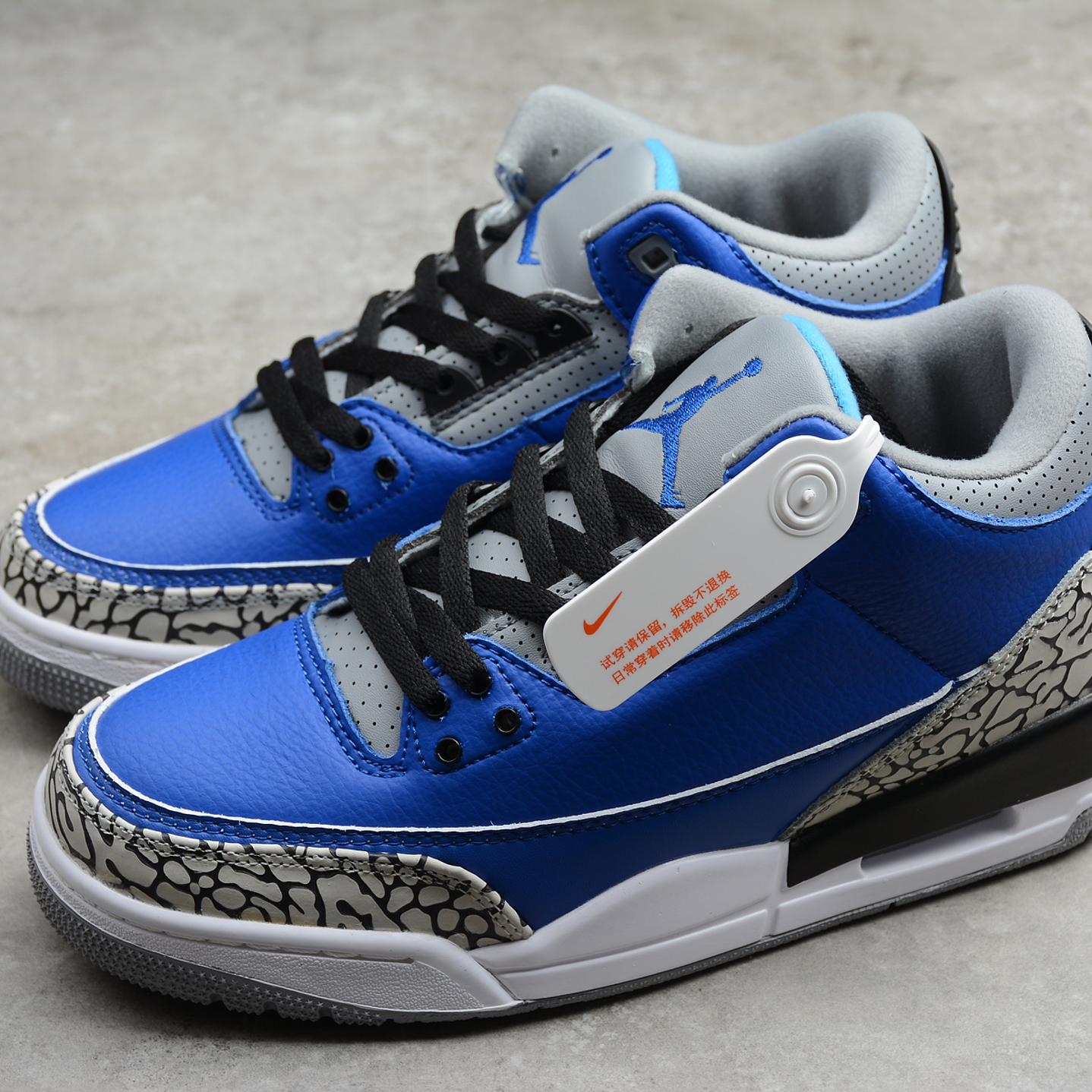 Jordan retro 3 varsity royal 5