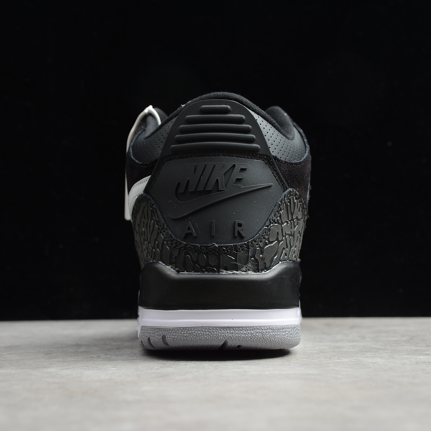 Jordan retro 3  tinker black 4