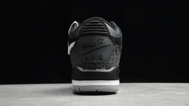 Jordan retro 3  tinker black 4