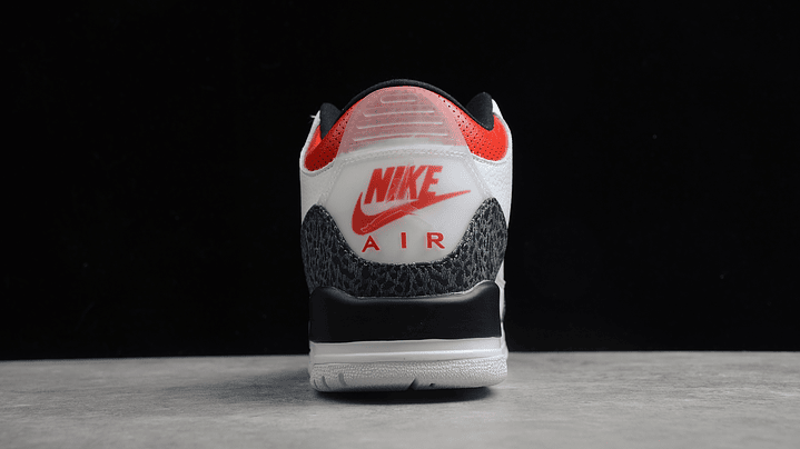 Jordan retro 3 fire red 4
