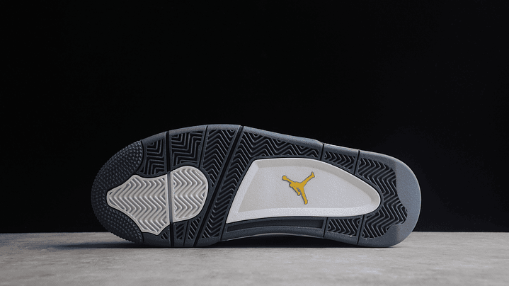 Jordan retro 4 lightning 3