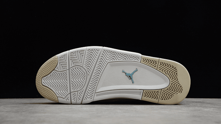 Jordan retro 4 linen 3
