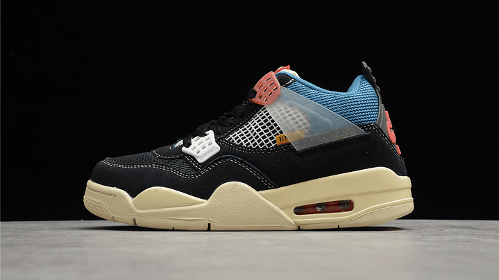 Jordan retro 4 Union Off-Noir 1