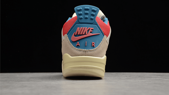 Jordan retro 4 Union guava ice 4