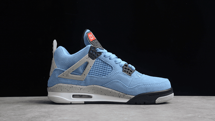 Jordan retro 4 university blue 2